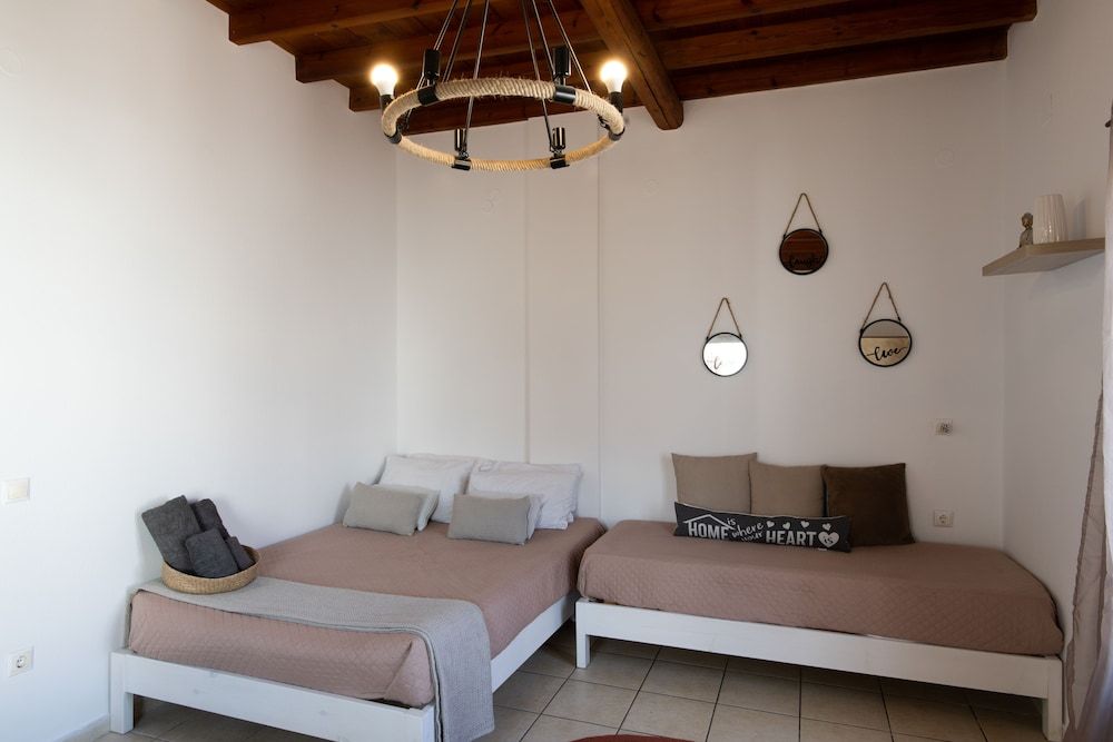 Dimelal Mikonos Downtown Apartments Comfort Triple Room 2