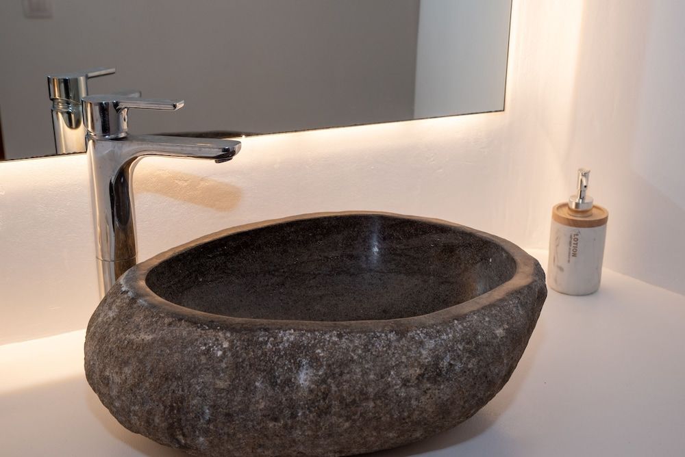 Purple Suite Apartment 12