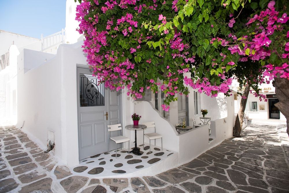 undefined Lirous Studios 4