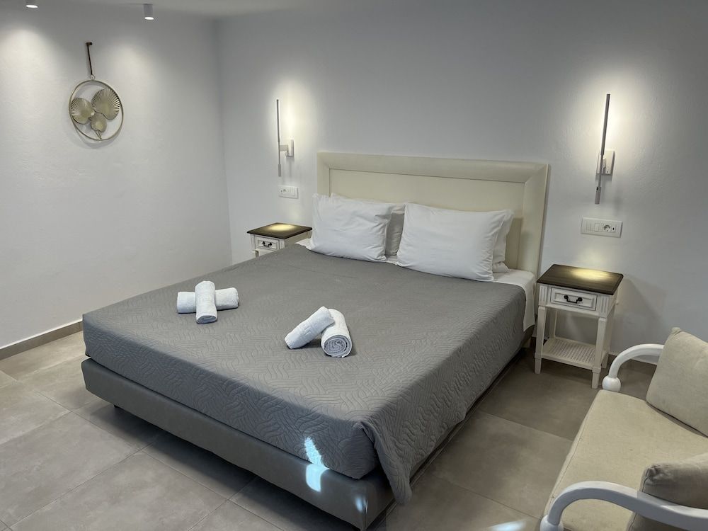 Superior Double Room, Garden View