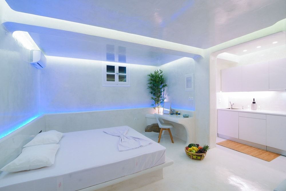 undefined Mykonos 52m² Luxury Apartment Sea side Ornos 2