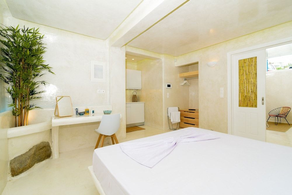 undefined Mykonos 52m² Luxury Apartment Sea side Ornos 6