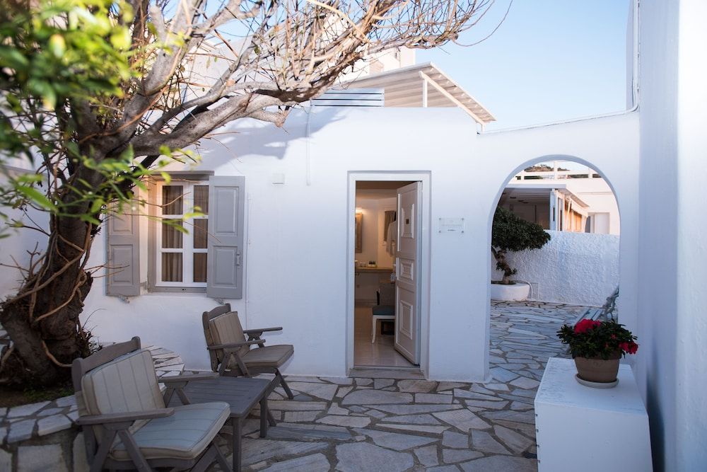 undefined Island Mykonos Suites & Studios 8