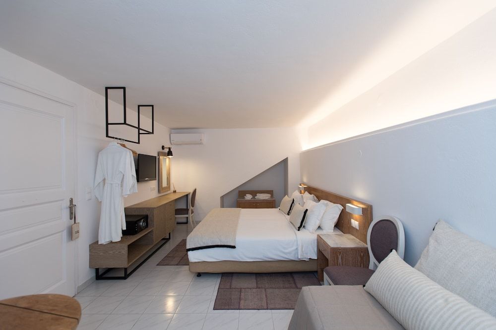 undefined Island Mykonos Suites & Studios 4