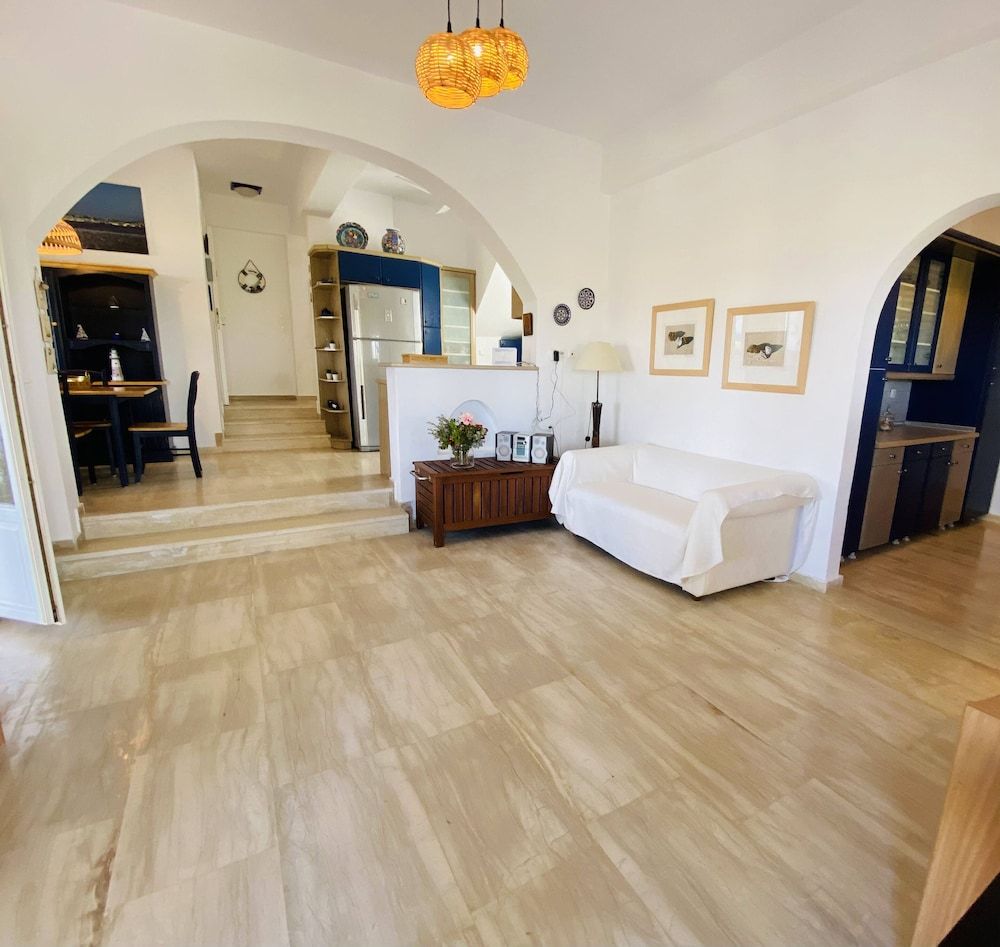 Villa Diana Paraga Beach by GHH Family House 15