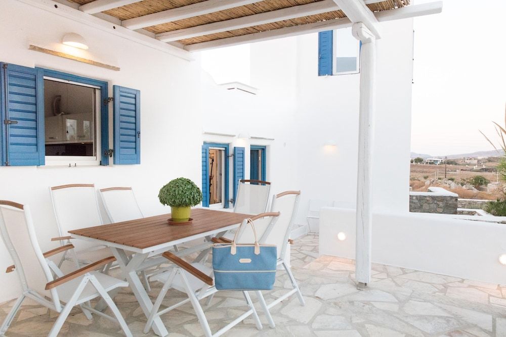 undefined Little Blue 7