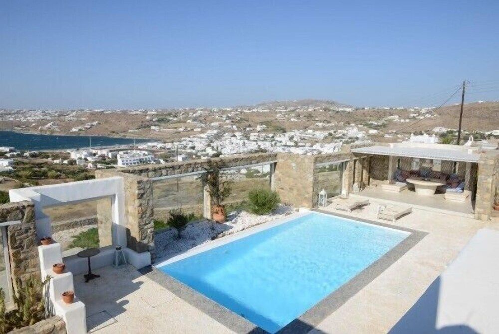 undefined Stunning Villa With Pool in Mykonos 6