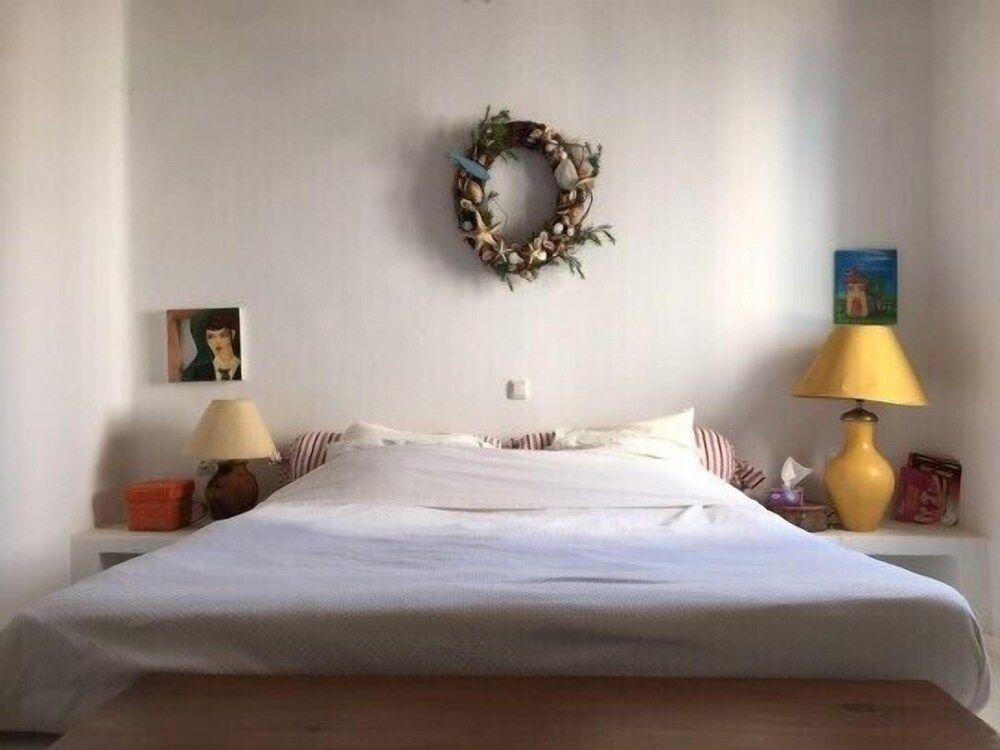 undefined Stunning Villa With Pool in Mykonos 9