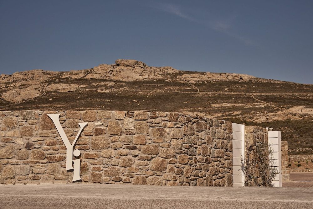 undefined Yi Hotel Mykonos 4