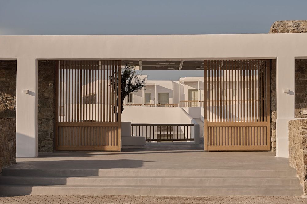 undefined Yi Hotel Mykonos 2