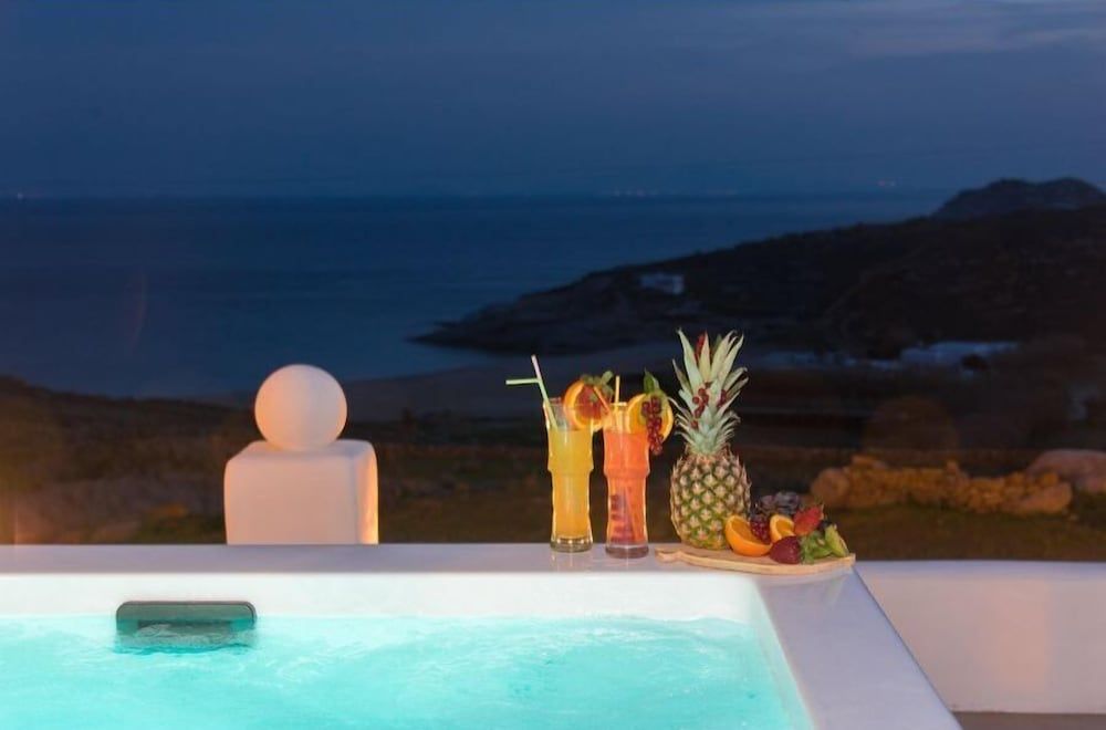 Evilia Mykonian Villa with Jaccuzi Luxury Villa 21