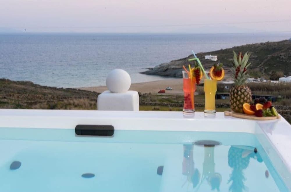 Evilia Mykonian Villa with Jaccuzi Luxury Villa 23