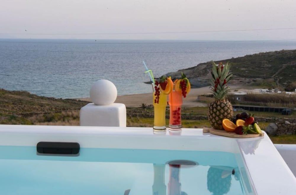 Evilia Mykonian Villa with Jaccuzi Luxury Villa 20