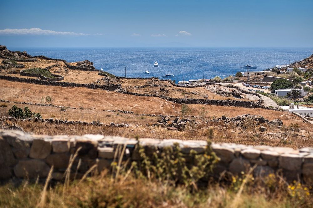 undefined aníko suites Psarou