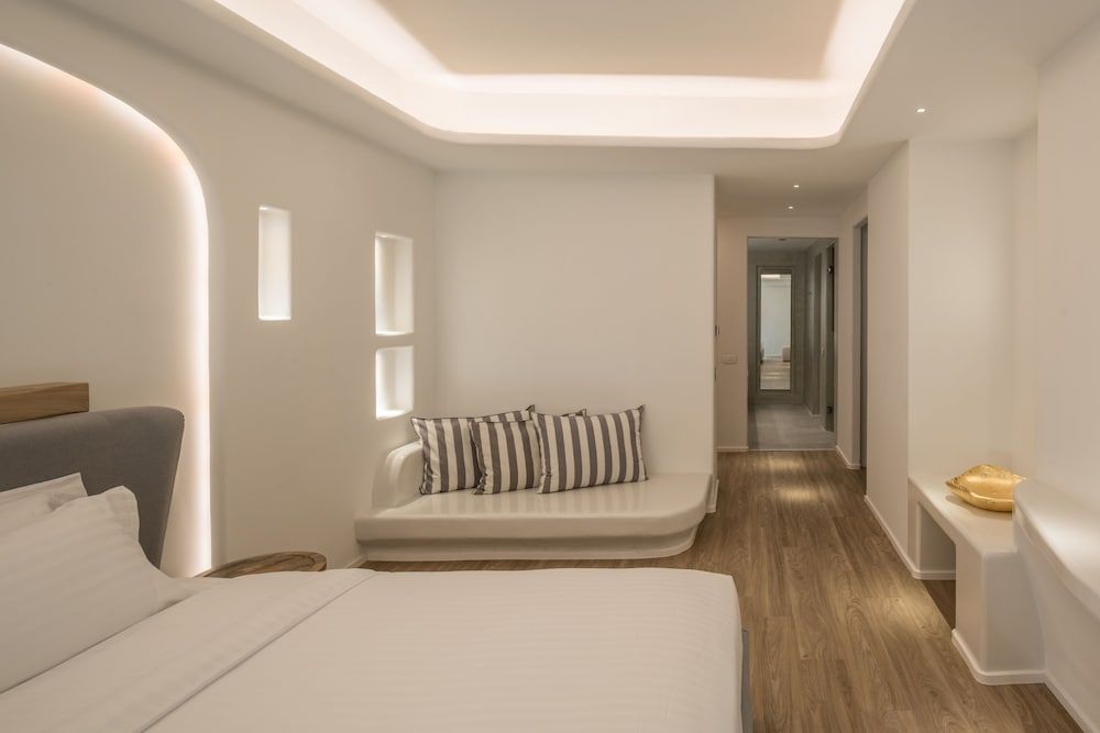 undefined Arocaria 8