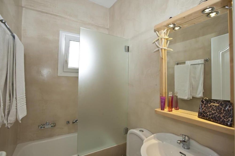 undefined Yanna Asteri Suites 3