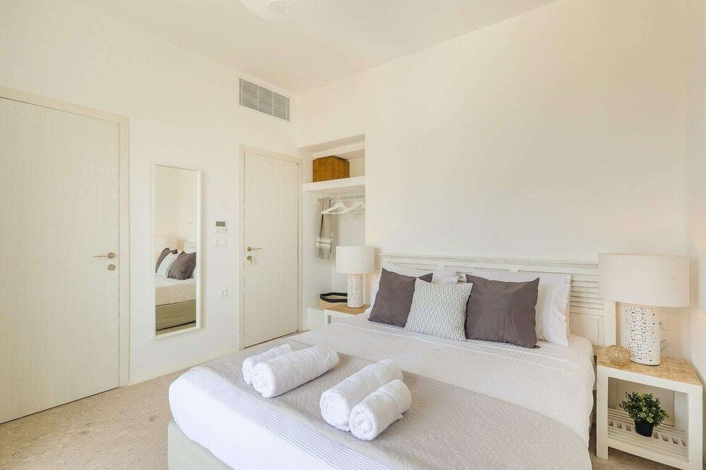 Cloud Nine Ftelia Villa Mykonos Deluxe Villa 9