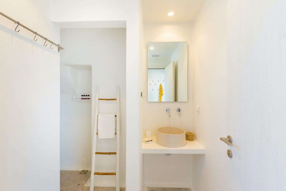 Cloud Nine Ftelia Villa Mykonos Deluxe Villa 12