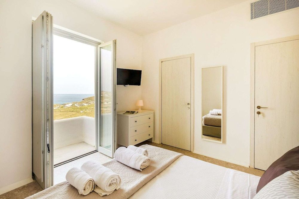 Cloud Nine Ftelia Villa Mykonos Deluxe Villa 10