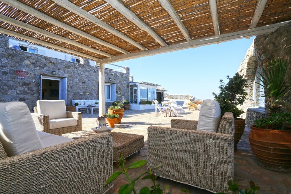 undefined Amati Villa Cavo Dellos 2