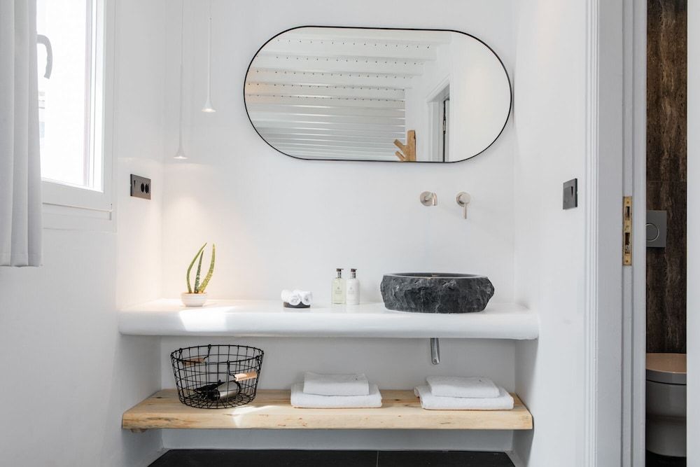 She Mykonos- Luxury Apartments Deluxe Double Room 6