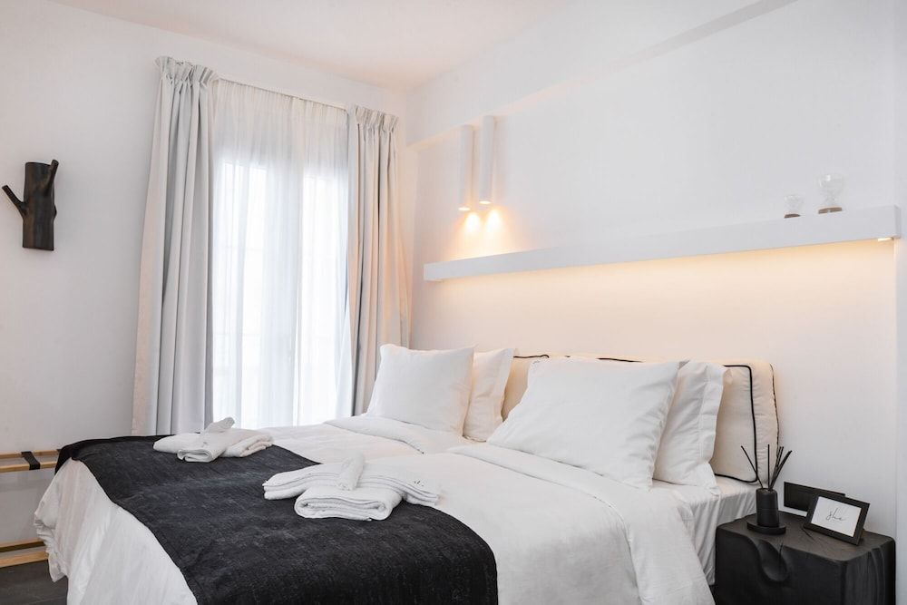 undefined She Mykonos- Luxury Apartments 8