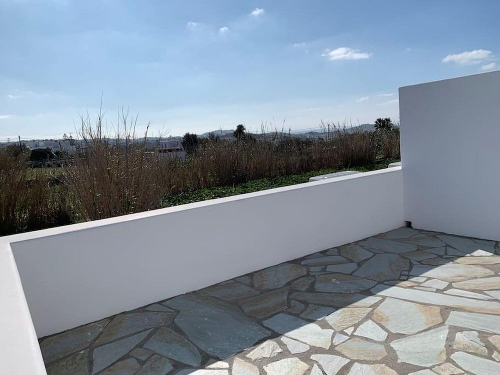 undefined SUN Studio 2 - Close TO 180 Sunset BAR 7