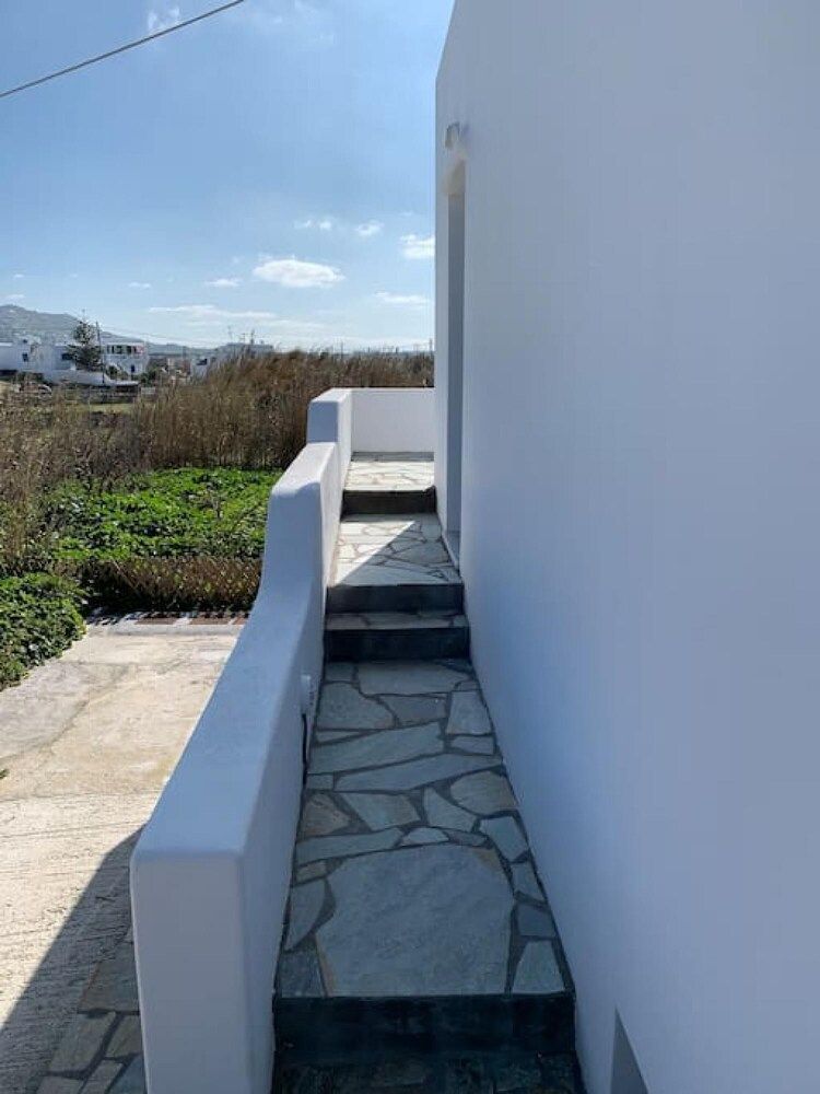 undefined SUN Studio 2 - Close TO 180 Sunset BAR 8