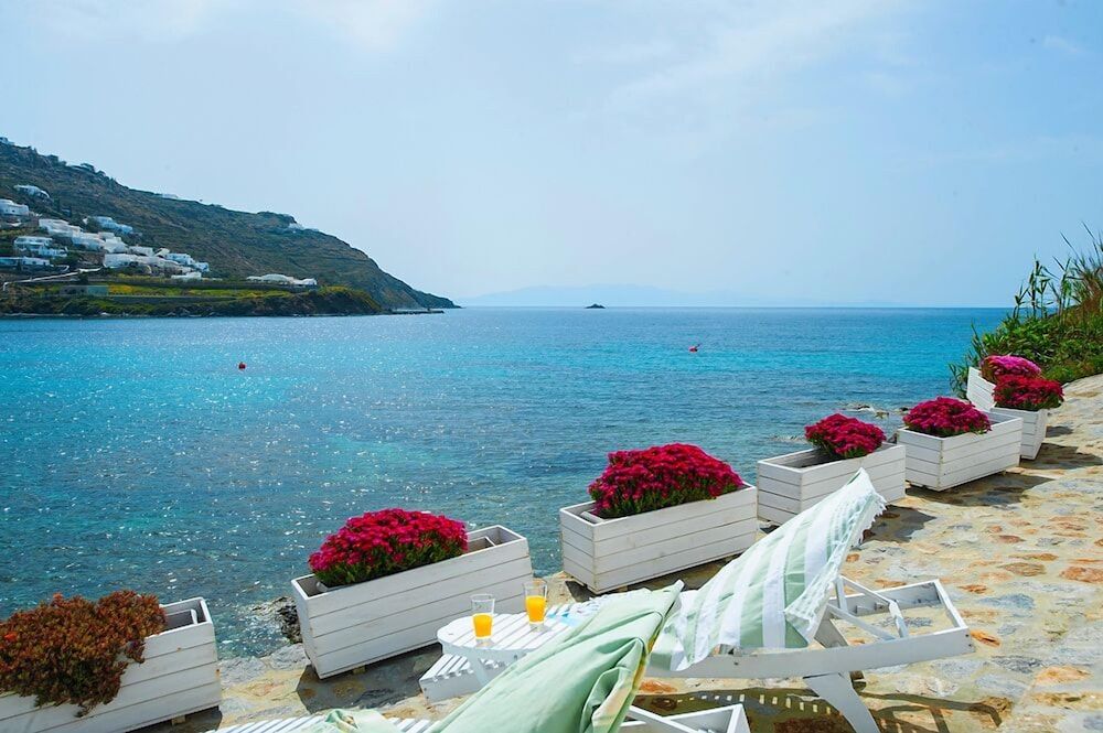 BLUE WATERS MYKONOS BLUE LUXURY HOUSE SEA FRONT 3