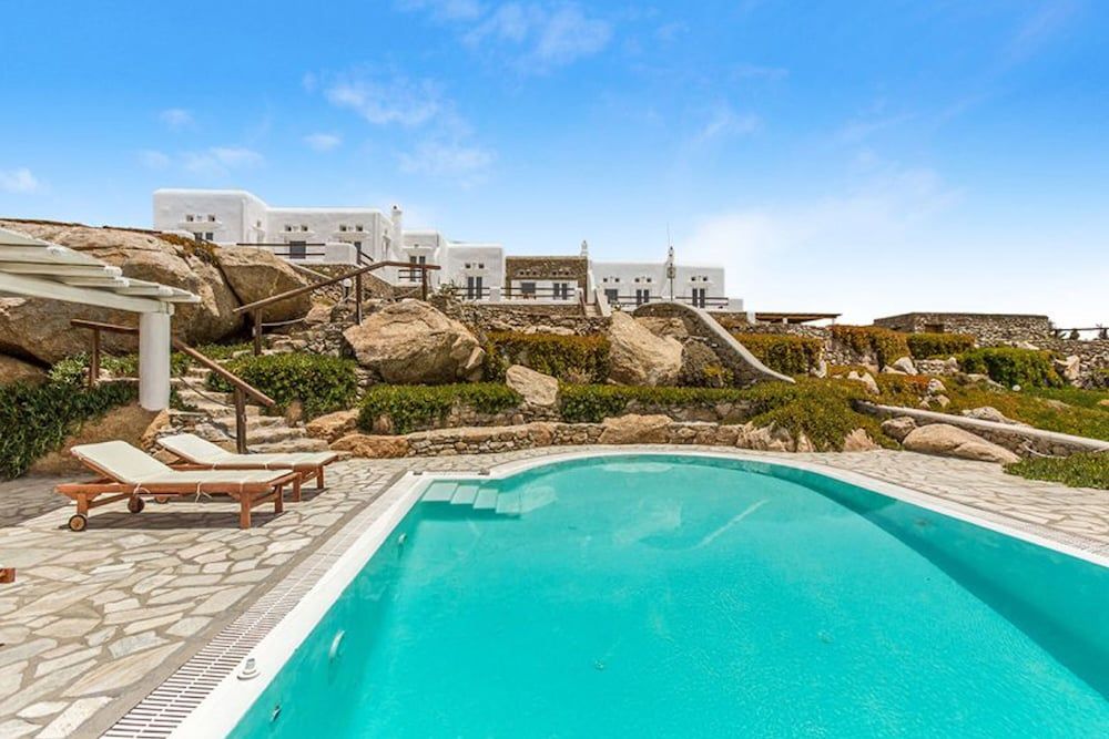 undefined Villa Super Two 7