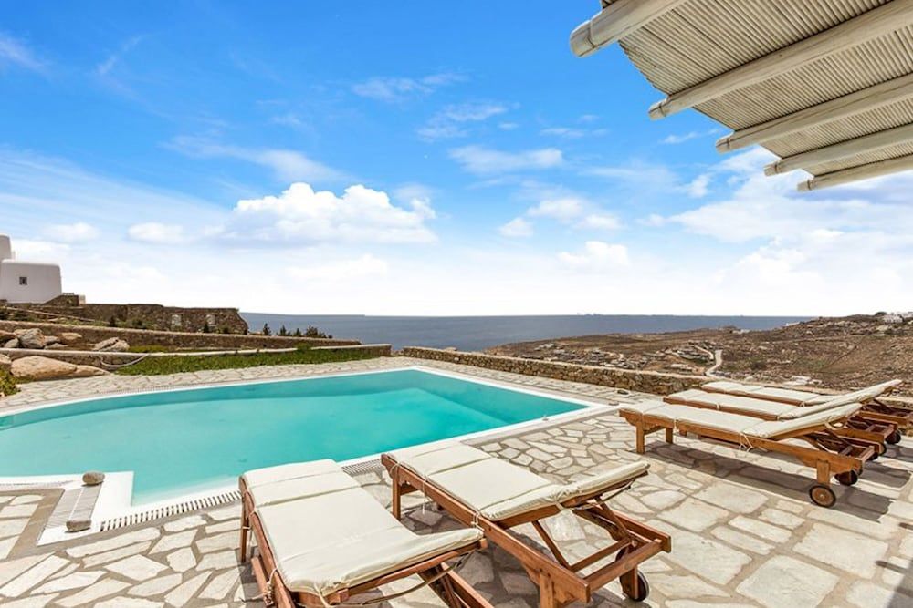 undefined Villa Super Two 10