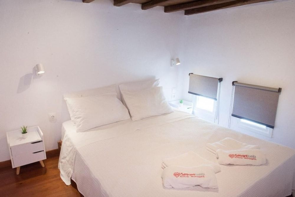 undefined Glamorous 2BR Villa in Ornos w Sea View 8