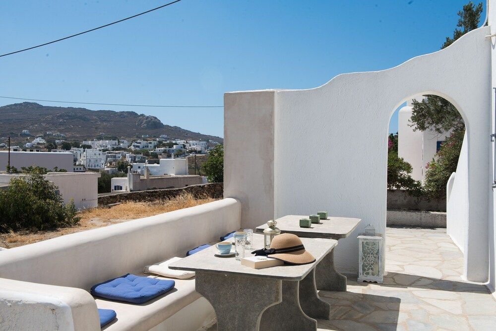 undefined Amazing Apt in Ano Mera 3