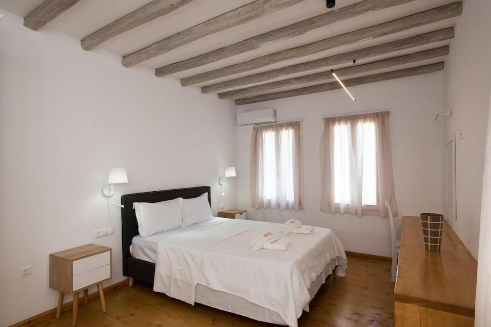 undefined Luxury Sea View Apartment w shared pool