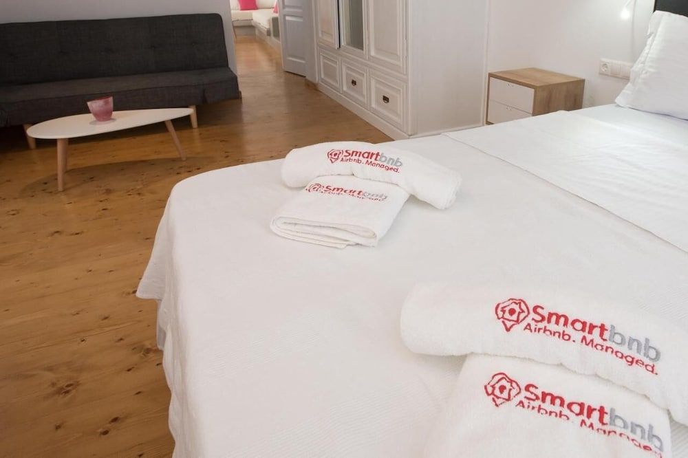 Luxury Sea View Apartment w shared pool Apartment 11