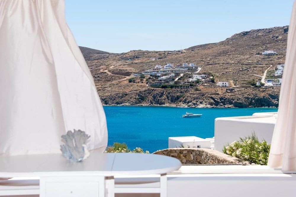 undefined Luxury Sea View Apartment w shared pool 5