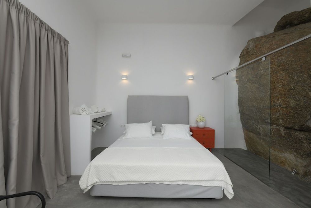 Mykonos Teatro Suites and Villa Junior Suite 5