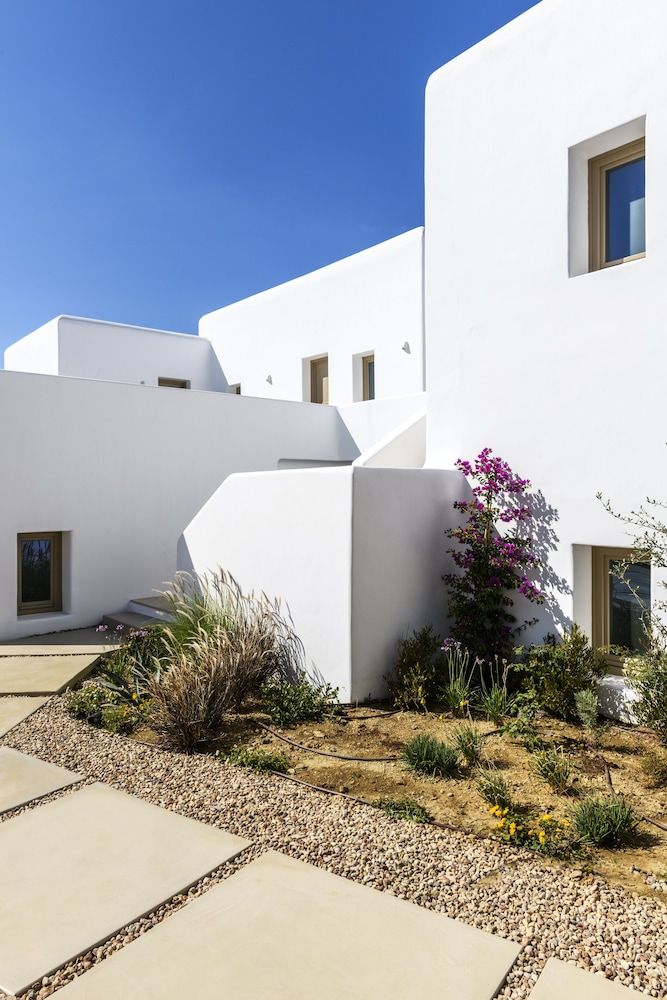 undefined Camarades Mykonos 10