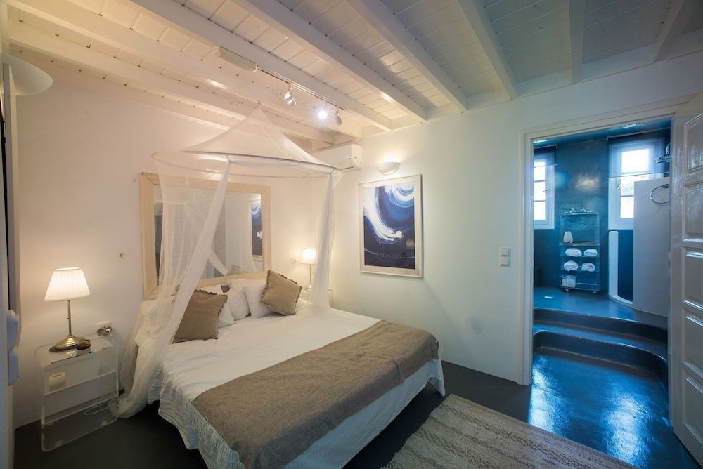 Manu Mykonos Beach Villas & Bungalows