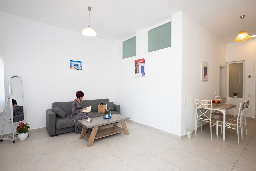 Spilia Apartments & Suites Mykonos Junior Apartment 7