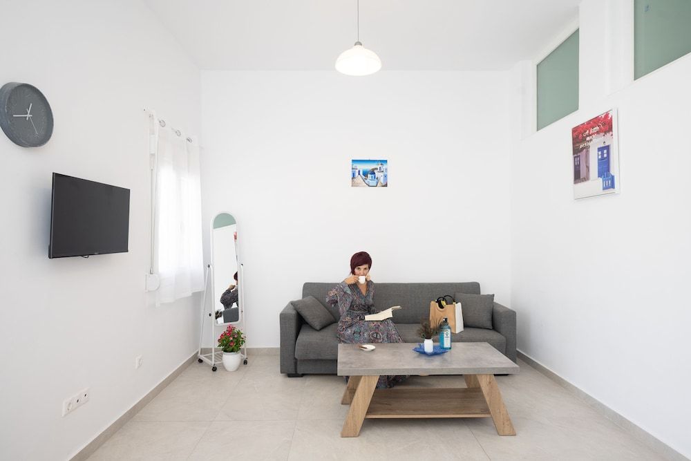 Spilia Apartments & Suites Mykonos Junior Apartment 11