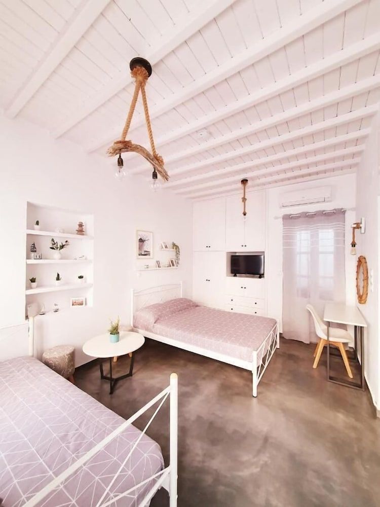 undefined Cute studio in downtown Mykonos 5