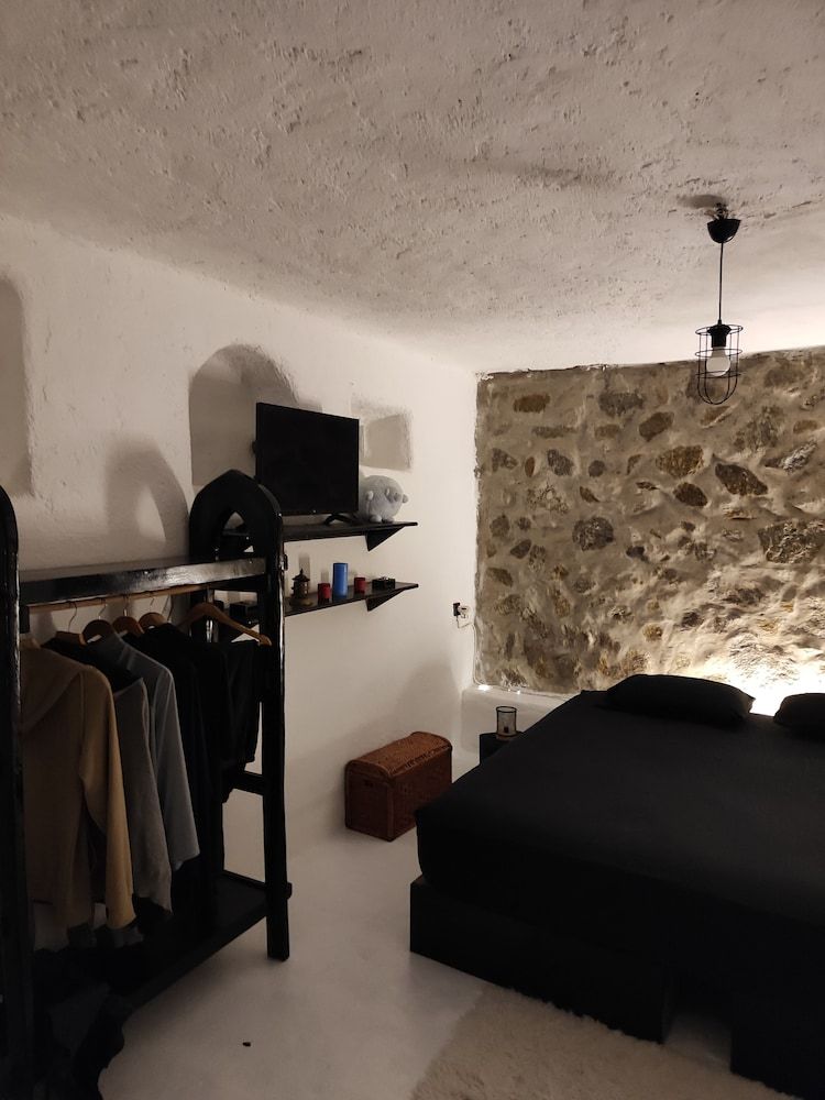 undefined Artemis Studio Pyrgi 6