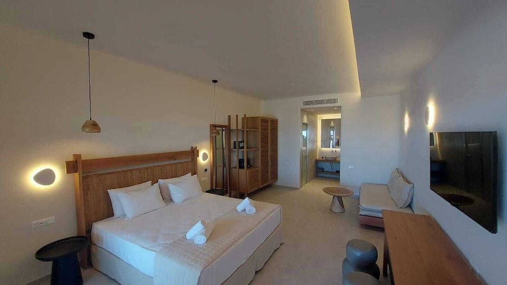 PRIVILEGE HOUSES Superior Suite Private Pool