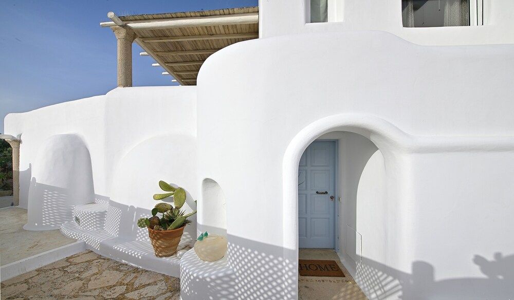 undefined Paraga Scorpios Villa 2 7mins Walk to Beach by Calypso Sunset Villas 3