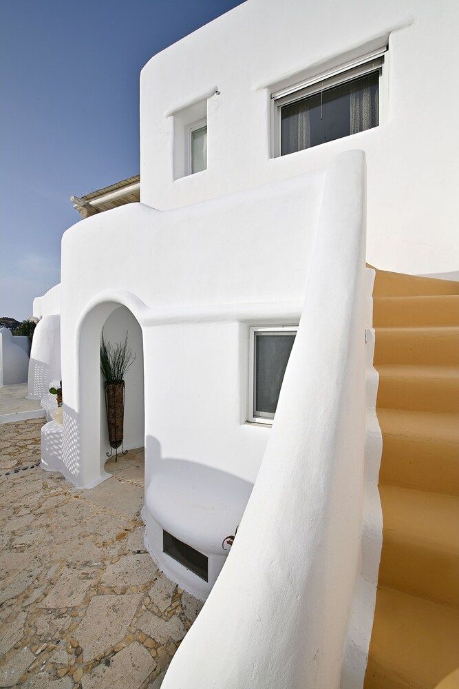 undefined Paraga Scorpios Villa 2 7mins Walk to Beach by Calypso Sunset Villas 2