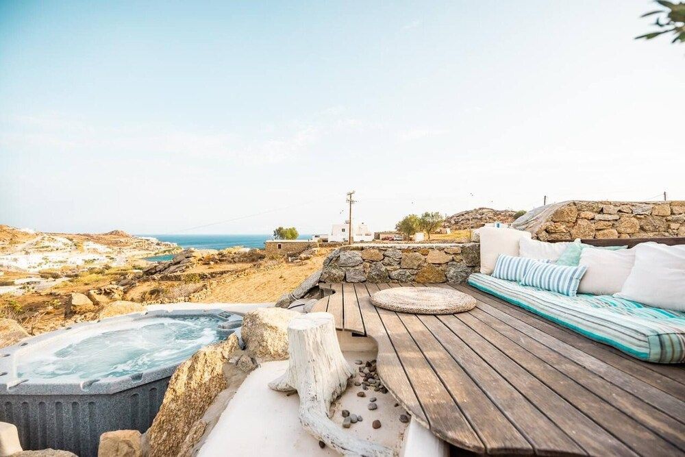 Paraga Scorpios Villa1 hot tub 7 Mins Walk to Beach by Calypso Sunset Villas Villa, 6 Bedrooms, Smoking, Balcony 11