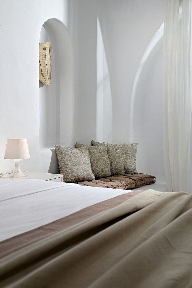 Paraga Scorpios Villa1 hot tub 7 Mins Walk to Beach by Calypso Sunset Villas Villa, 6 Bedrooms, Smoking, Balcony 4