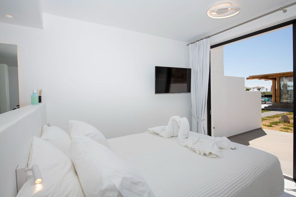 Bianco a Nero Mykonos Economy Room 2