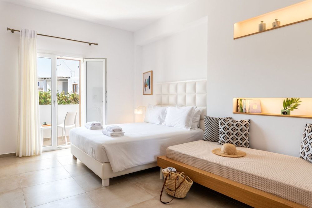 undefined Mykonaki Hotel